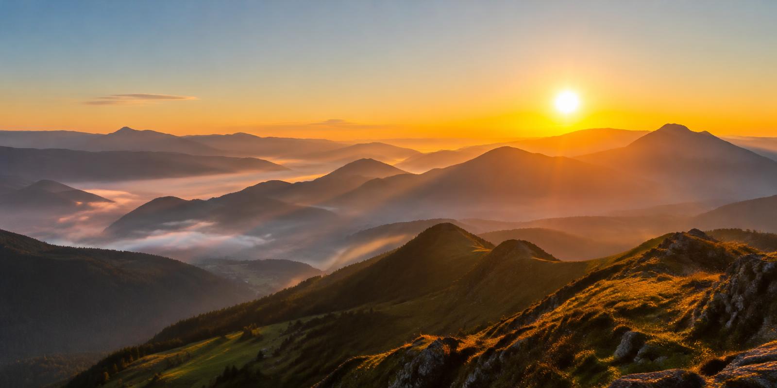 Montagne all'alba
